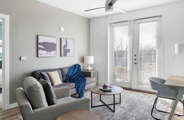 Landing at The Draper - 2 Bedrooms in Garland