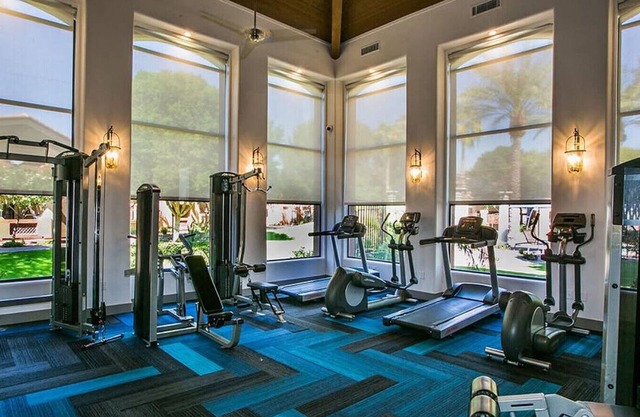 Landing at Versante Apartment Homes - 1 Bedroom in Downtown Avondale