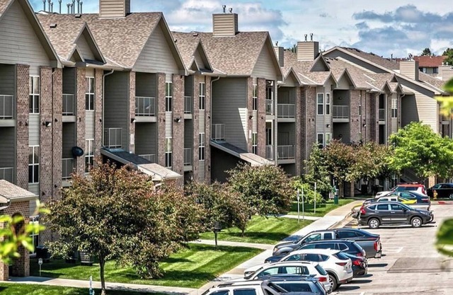 Landing at Whispering Hills - 1 Bedroom in Northwest Omaha