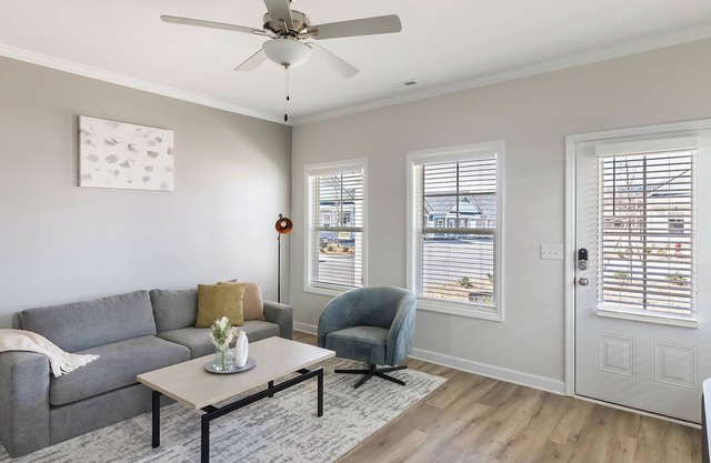 Landing | Beautiful 1BD, Gym, Clubhouse