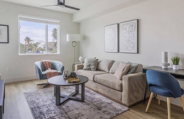 Landing | Chic 1BD, Yoga Studio, Clubhouse
