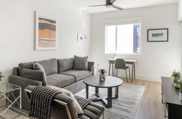 Landing | Incredible 1BD, Gym, Pool