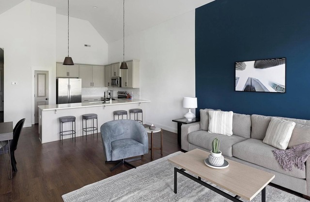Landing | Modern 2BD, Gym, Clubhouse