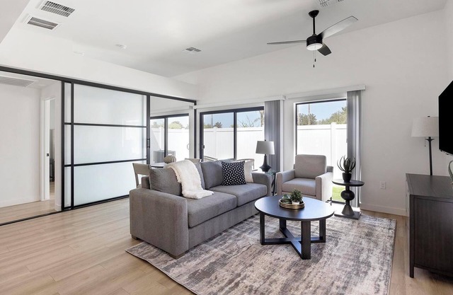 Landing | Spectacular 1BD, Pool, Clubhouse