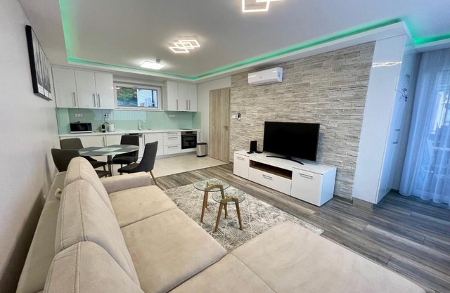 Lara Lux Apartment 2