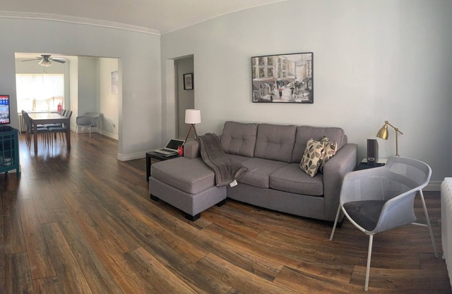 Large 2 bedroom furnished apartment