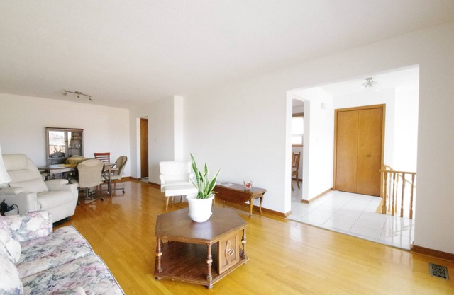Large 3bdrm house