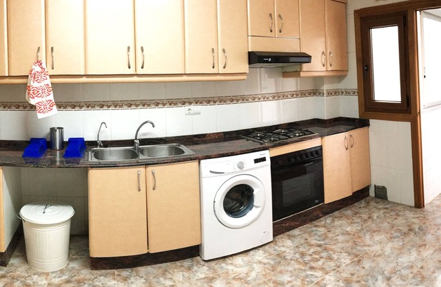 Large 7 bedroom apartment close to the beach