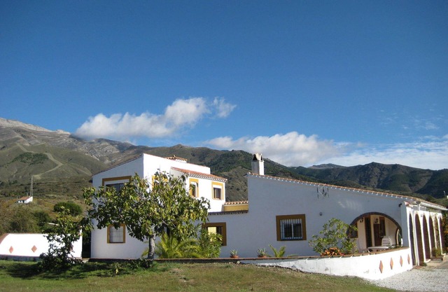 Large Andalucian villa with pool, stunning views and privacy