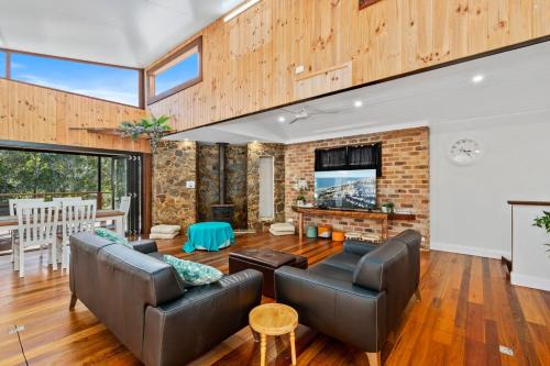 Large Beach Retreat with Ocean Breeze & Style