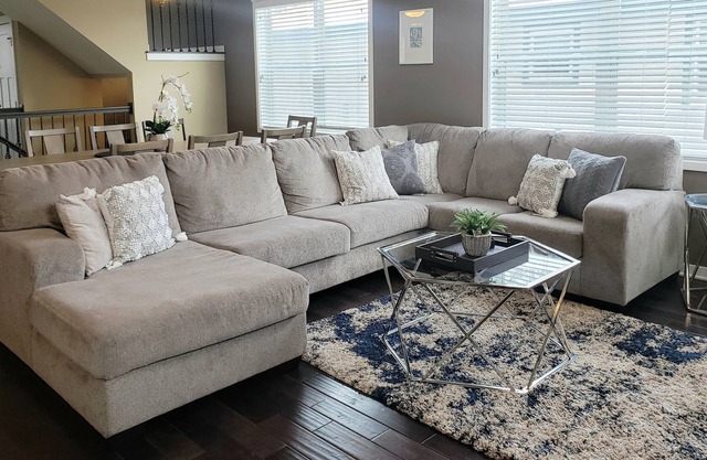 Large ⭐ Cozy 4 bd/4 bt home ⭐ near dt St Paul ⭐