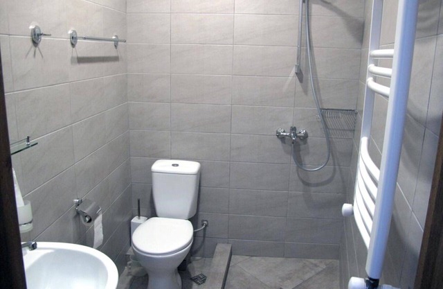 Large Double Room #6
