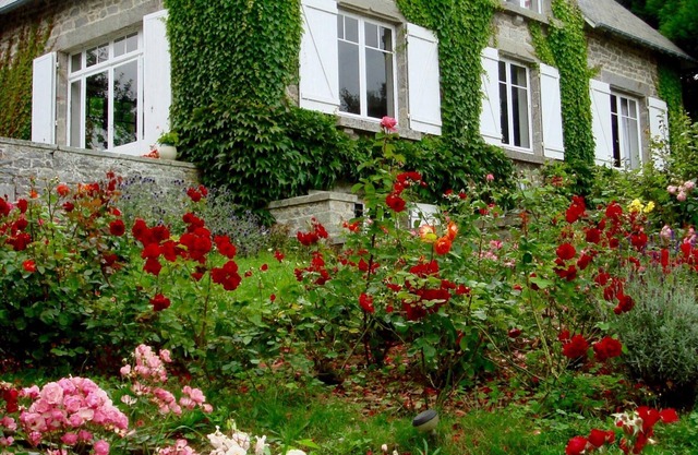 Large family stone villa with exceptional sea view