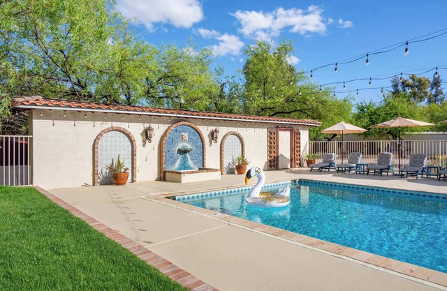 Large Families, Resort-Style Pool Solana #5