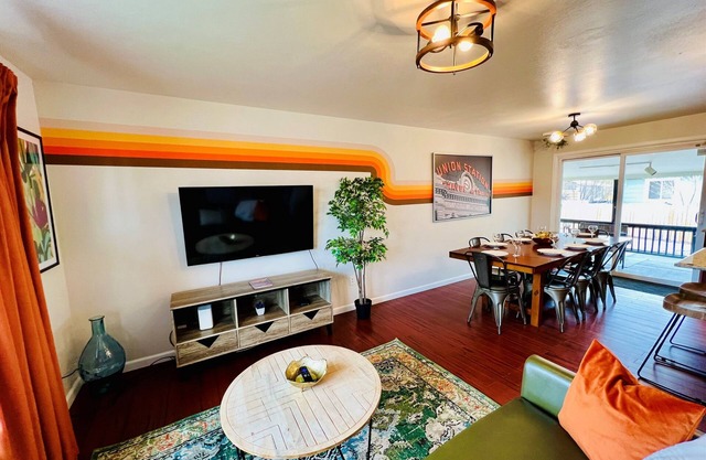 Large Groups | Lots of Space | Neutral Location