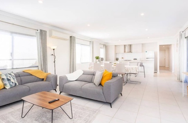 Large home in a boutique private estate in Piara Waters. Free WIFI and parking.
