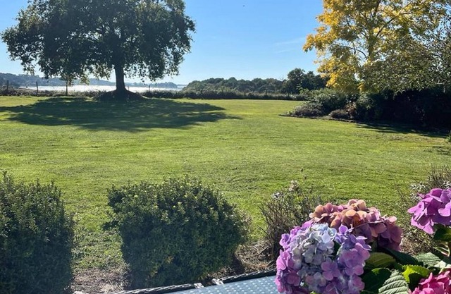 Large house, view of the Gulf of Morbihan, beaches and walks