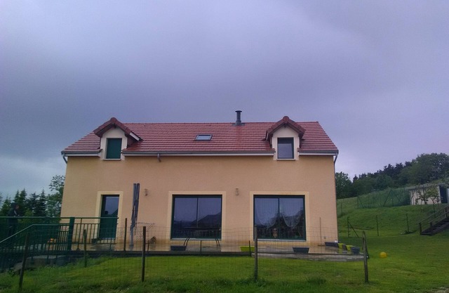 Large new house, 163 m2, land, garden ideal for walks