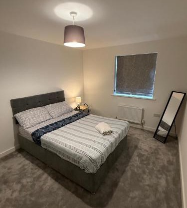 Large Room, 10 Min to Station