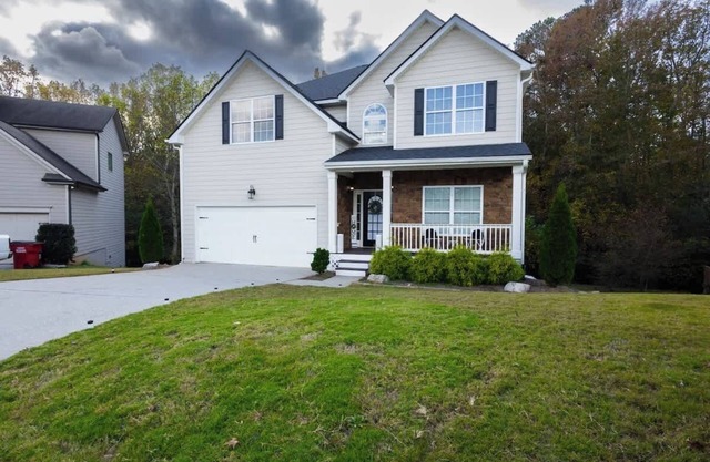 Large Rustic Family Home By RoadATL-KingBed-Firepit-Grill