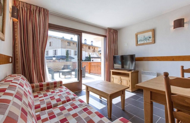 Large Terrace with Panoramic Mont-Blanc view! #205