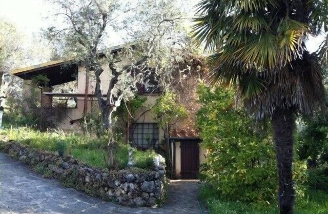 Large Tuscan house with up to 5 bedrooms, 4 bathrooms, pool, 2 terraces