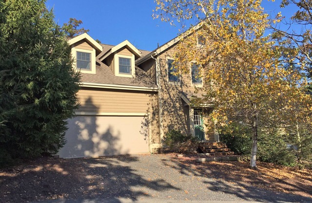 Large Vacation House at Camelback with bunk room
