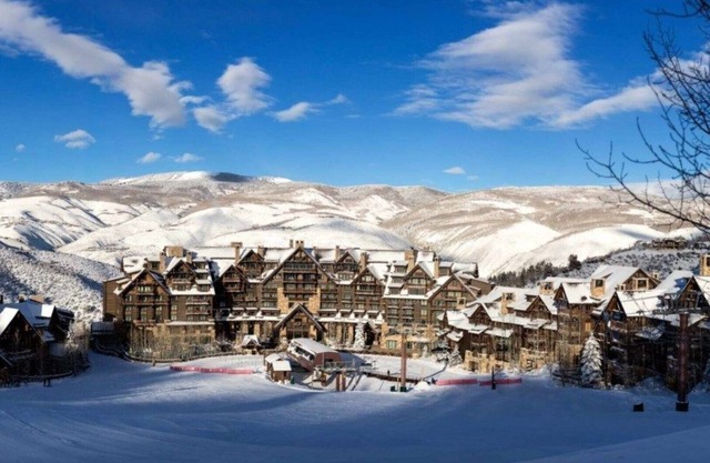 LARGEST 3 BR/3.5 BATH/ WITH HUGE BALCONY -Timbers Bachelor Gulch