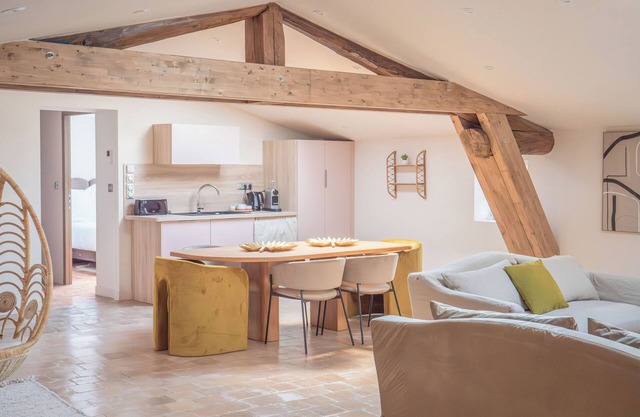 Le 1789, Gîte Haut de Gamme Pour les Amoureux de Rêverie, Avec Piscine et Sauna