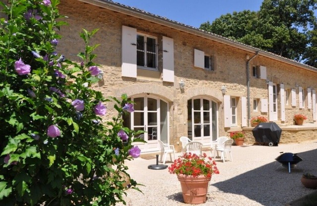 Le Bassin, charming and elegant holiday home for 6 p., at the gates of Provence
