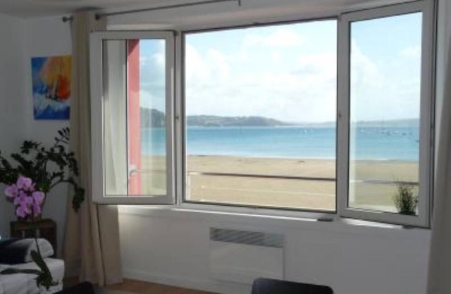 LE BIGORNEAU IMPRENABLE VIEW of the MORGAT CROZON BEACH