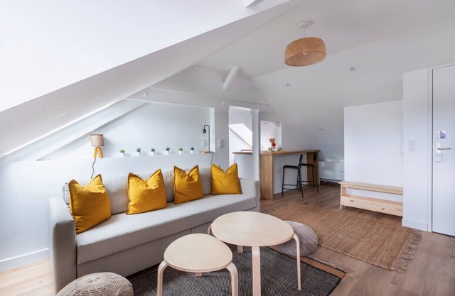 Le Bourbonnais ~ Attic ~ Self Check-in
