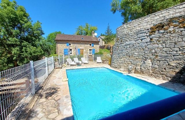 Le Cazal, Gîte de France 4 épis, private heated pool