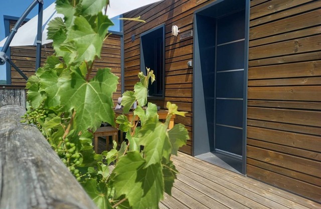 Le Collonges, PRM eco-container, Dordogne Valley