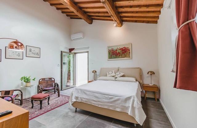 Le Fonti - Sasso: large and bright