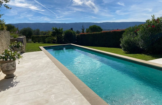 Le Mas de Pierre, charming house with breathtaking views of the Luberon