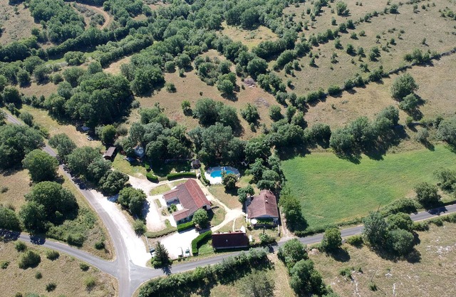 Le Mas des 3 ânes, Group gite sleeps 29 in Blars