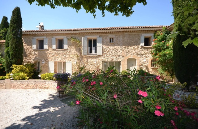 Le masdulantana is a superb property in the Luberon region of Provence