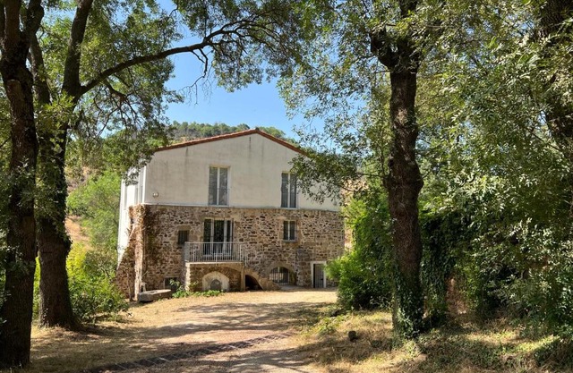 Le Moulin de Prades 4 étoiles logement entier Parc Naturel Haut Languedoc - Salagou