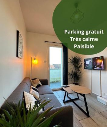 LE PAISIBLE - Parking gratuit - Entrée ville
