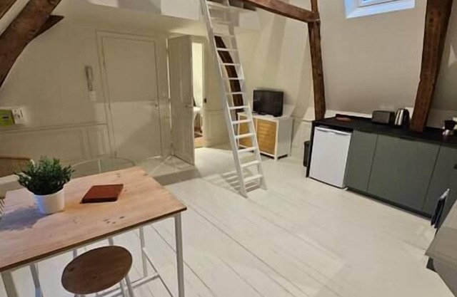 Le perchoir, studio avec mezzanine