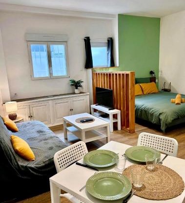 Le Petit Rochelais Studio 3 pers Pro & Loisirs