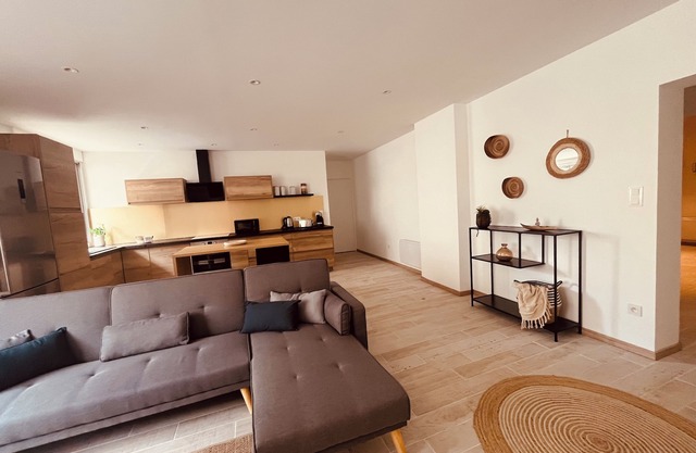 Le serenity: spacious P4/115m2 + parking lot