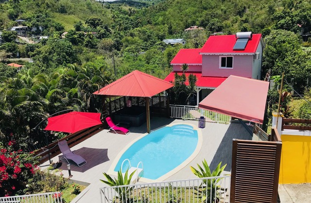 LE VAL DE LYS house - private pool and jacuzzi