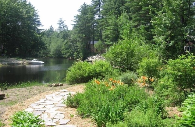 Leave it All Behind! 4-Season Sebago Lake Area, Kayak, Canoe & Fish, Pets Free!
