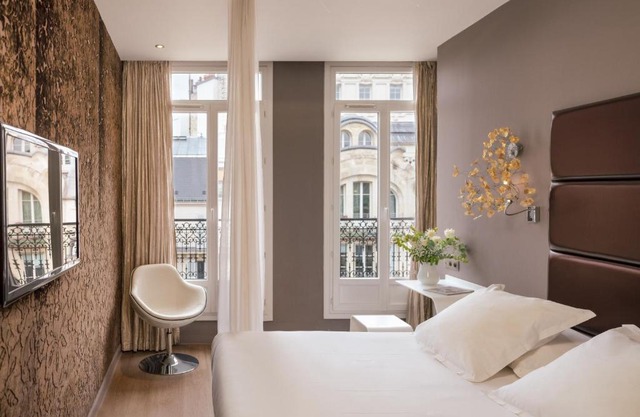 Legend Hôtel Paris