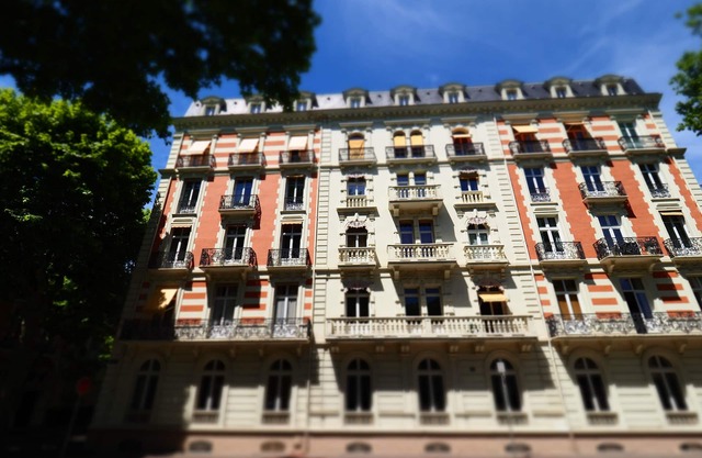 Les Ambassadeurs design apartment Opéra district