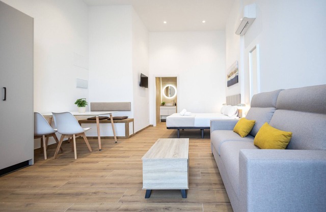 Les arts Plaza A by Concept Flats