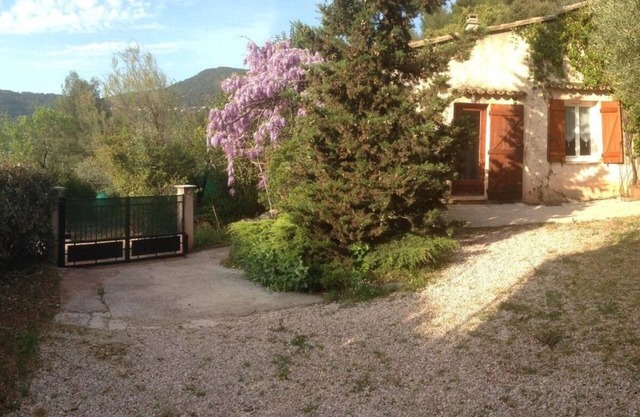 LES BANCAOUS gîte - SOLLIES PONT