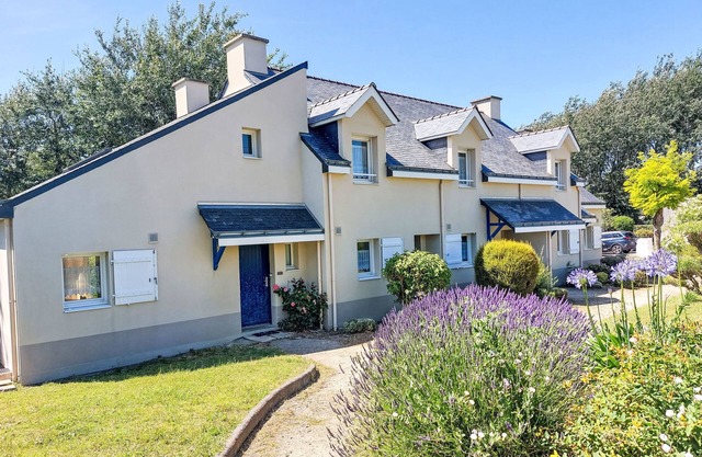 Les Grandes Iles by Interhome